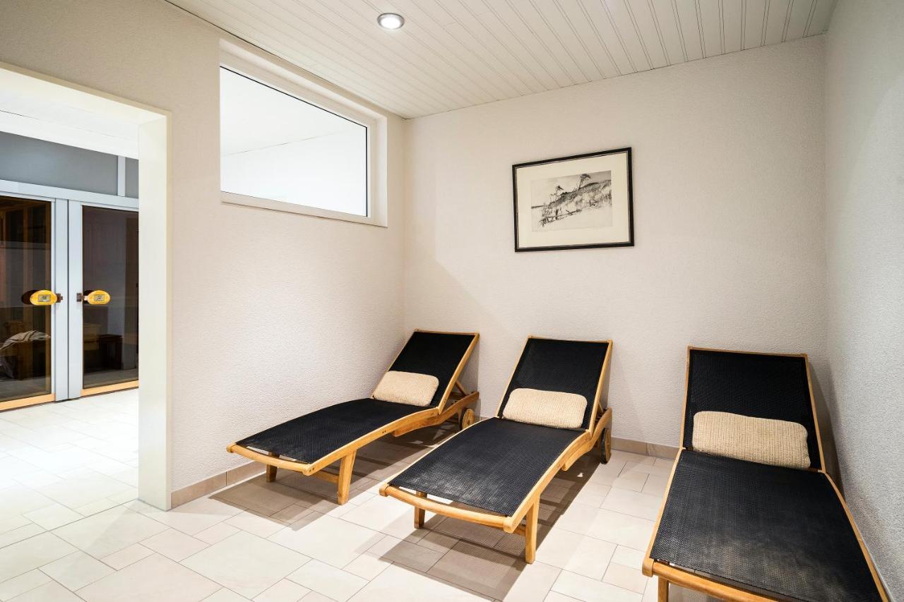 Strandleben 08 - Fritz Grebe Apartment